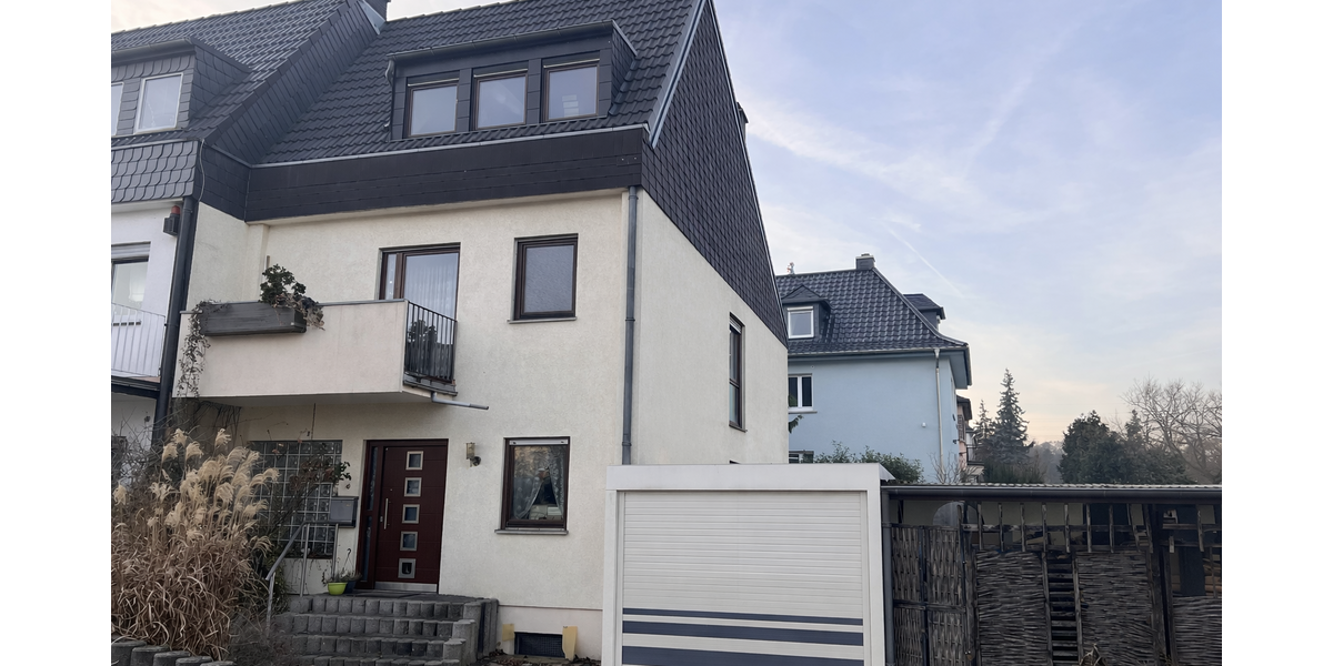 Ihr neues Zuhause: Reihenendhaus in Offenbach mit Garten & Garage ! - Reihenendhaus Offenbach Buchrain | Angebot:24627553