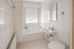 Maintal-Bischofsheim: Renovierte 2-Zimmer Wohnung mit großem Balkon und Garage - Etagenwohnung Maintal | Angebot:27053489